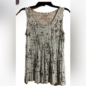 Croft & Barrow Brand Size Small Tank Top. Light blue with polka dots.